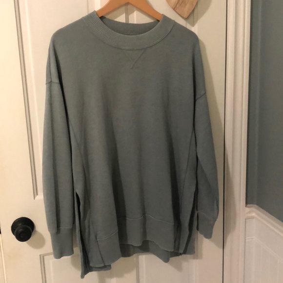 aerie Sweaters - Brand new oversized Aerie sweatshirt